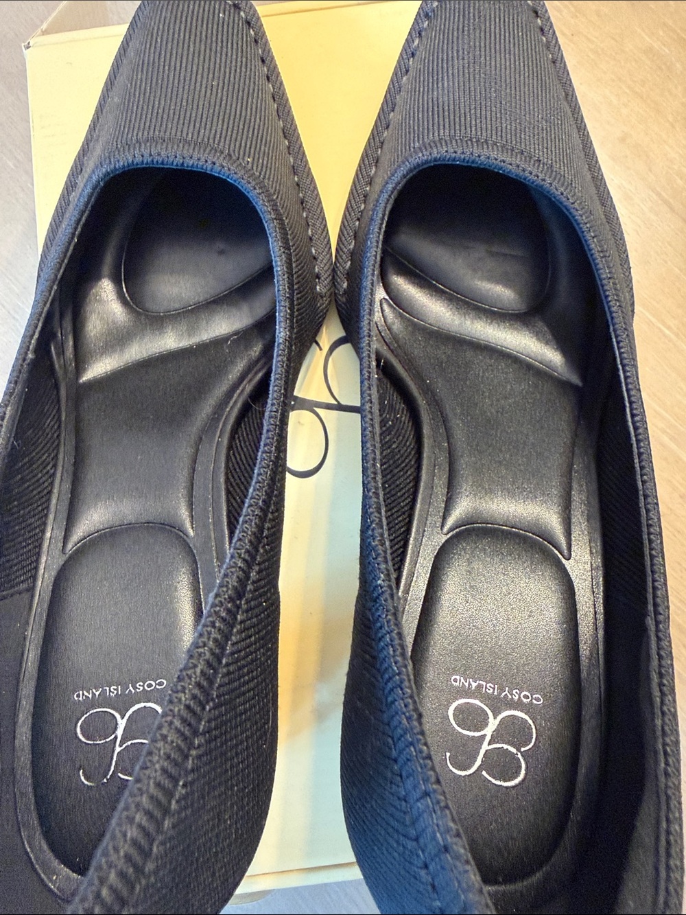NWT Cosy Island Black Square-Toe Mid Heel Pumps - Picture 4 of 6